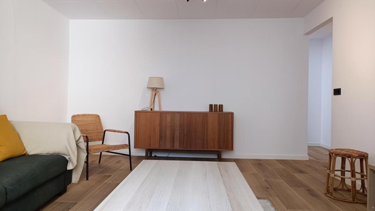 NUEVO Céntrico apartamento a 3 minutos del AVE Lleida Esterno foto