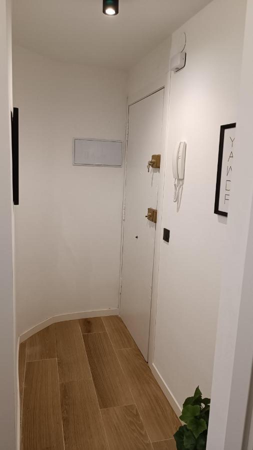 NUEVO Céntrico apartamento a 3 minutos del AVE Lleida Esterno foto