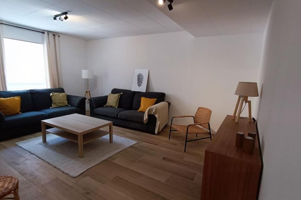 NUEVO Céntrico apartamento a 3 minutos del AVE Lleida Esterno foto