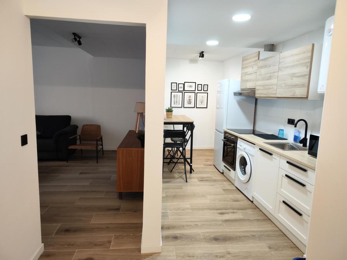 NUEVO Céntrico apartamento a 3 minutos del AVE Lleida Esterno foto